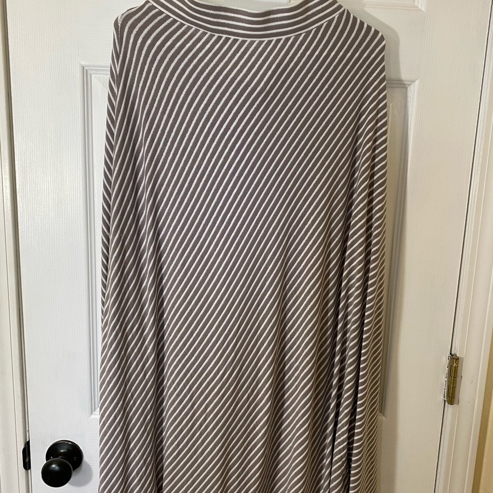 Striped Maxi skirt